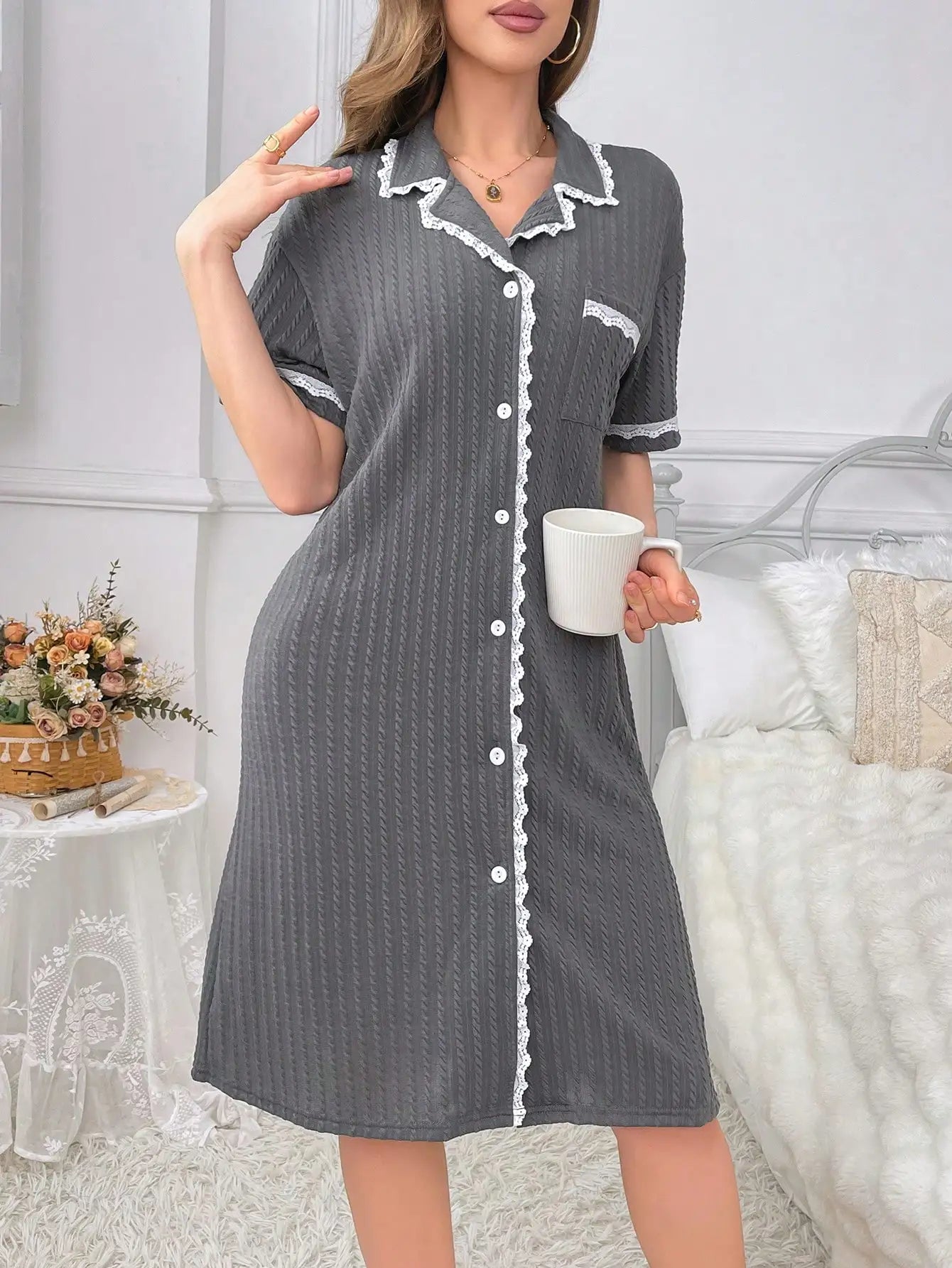Women's new style lapel short-sleeved nightdress lace