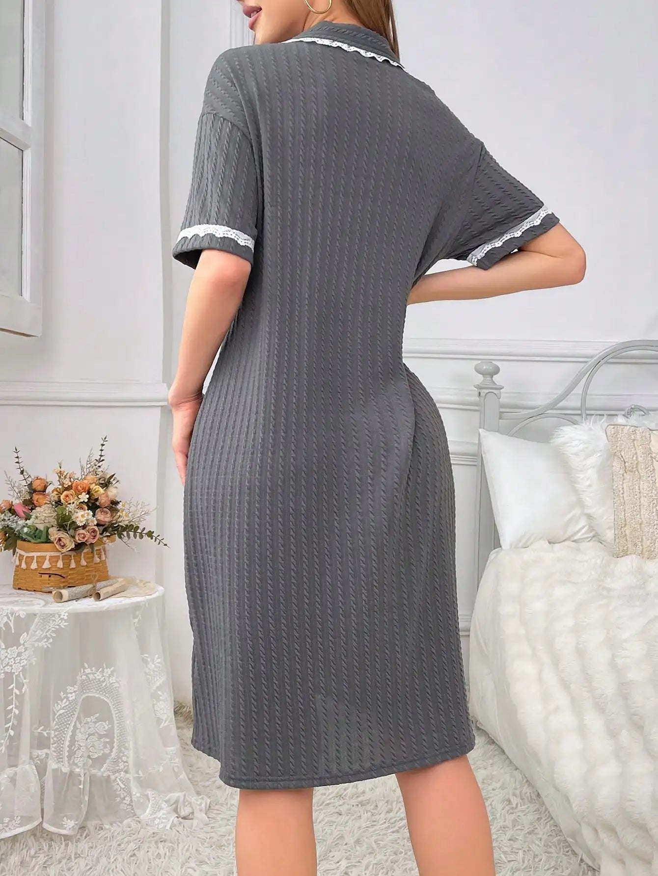 Women's new style lapel short-sleeved nightdress lace